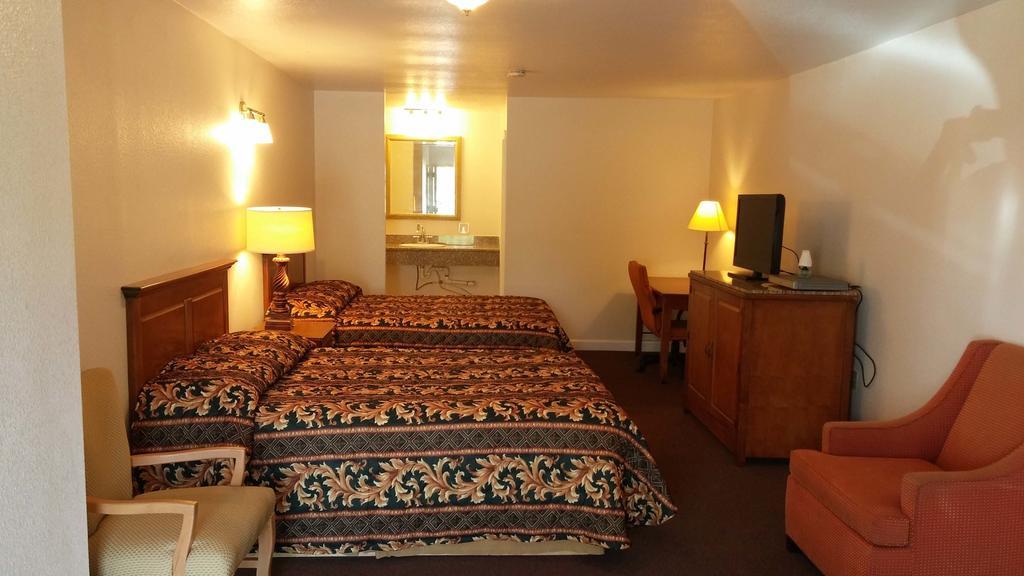 Country Regency Inn & Suites Manvel ห้อง รูปภาพ